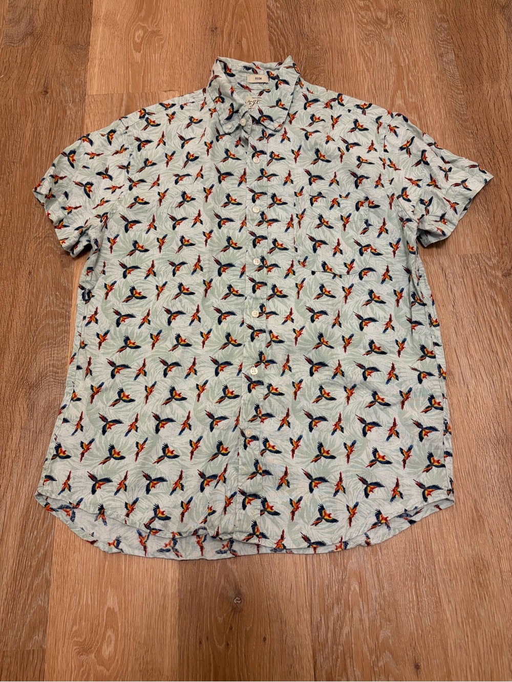 J.Crew Men’s Medium Slim Fit Linen Parrot Print Short Sleeve Button Down Shirt